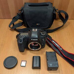 Canon EOS 6D 20.2MP Digital SLR Camera (Body Only) | Battery, Charger, SD Card &